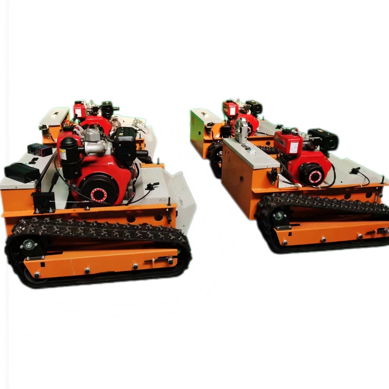 Máy cắt cỏ điều khiển từ xa